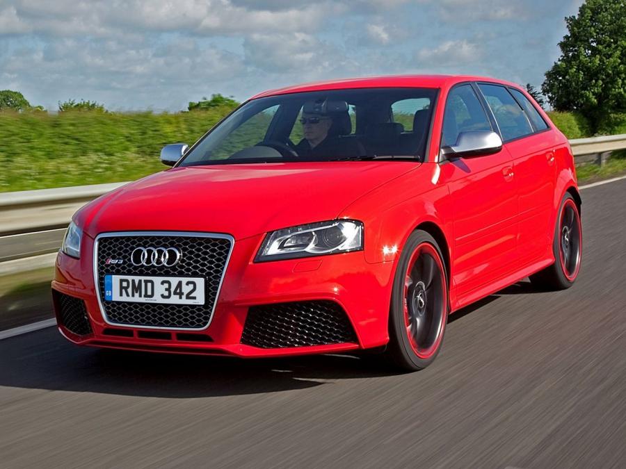  Audi RS3 Sportback (8PA) 2010 года  (UK) (фото 17 из 18)